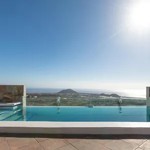 https://villa-carolina-guimar.in-canary-islands.com
