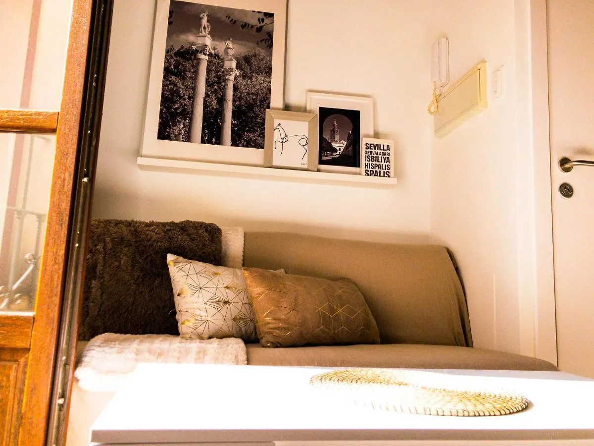 Pasaje De Amores Apartment Seville 0*,  Spain